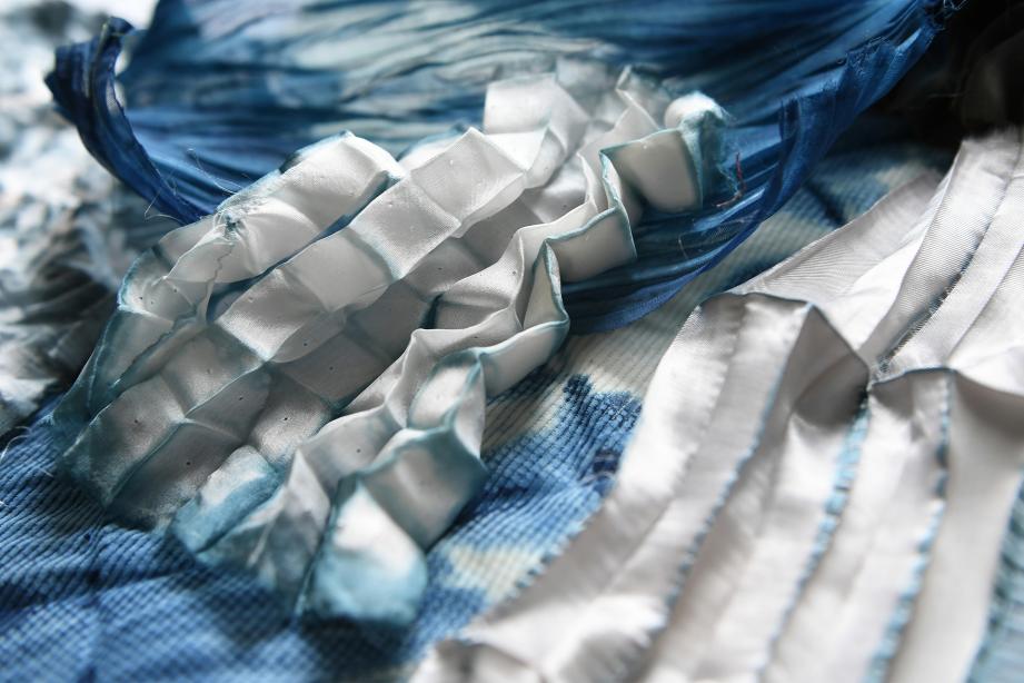 Workshop Shibori - intersecteurs 2e et 3e annees © Beryl Libault