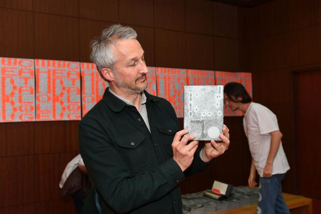 Whole Web Catalog - © Beryl Libault