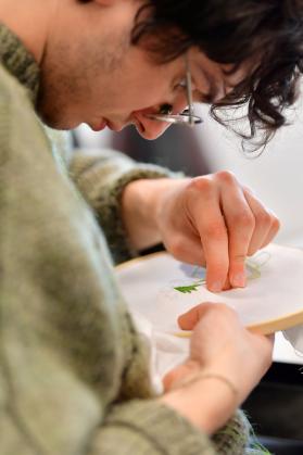 Techniques de broderie armenienne © Beryl Libault