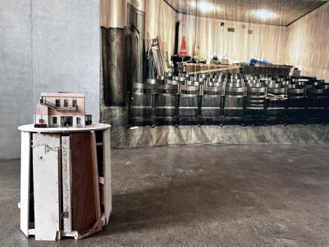 HEUTE DEMNÄCHST ENDE, Skulpturenhalle Neuss, 2024 — commissaire d’exposition : Rita Kersting.